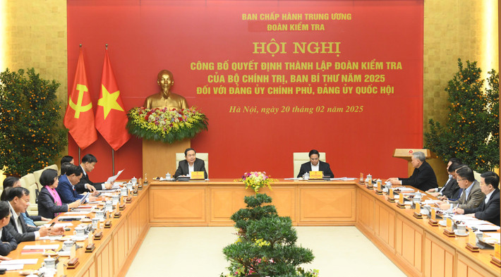 Hội nghị công bố quyết định thành lập Đoàn kiểm tra của Bộ Chính trị, Ban Bí thư đối với Đảng ủy Chính phủ và Đảng ủy Quốc hội