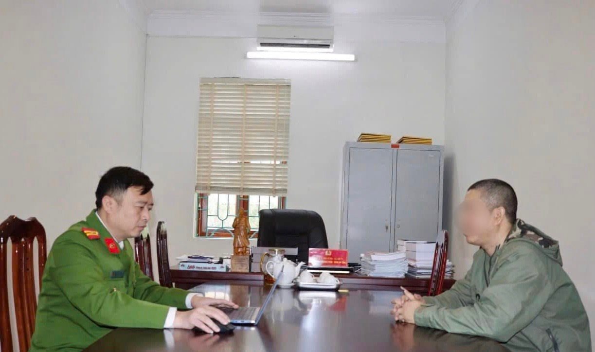 Gửi đơn vu khống, bôi nhọ Thẩm phán, người khởi kiện vụ án hành chính bị khởi tố